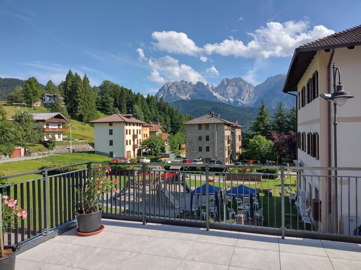 Hotel Da Marco Vigo di Cadore Exterior photo