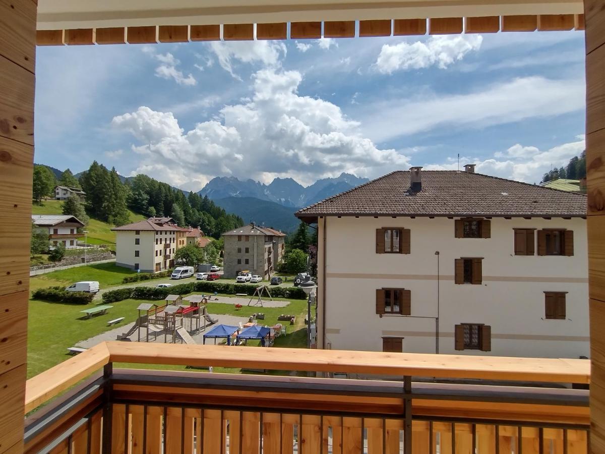 Hotel Da Marco Vigo di Cadore Exterior photo